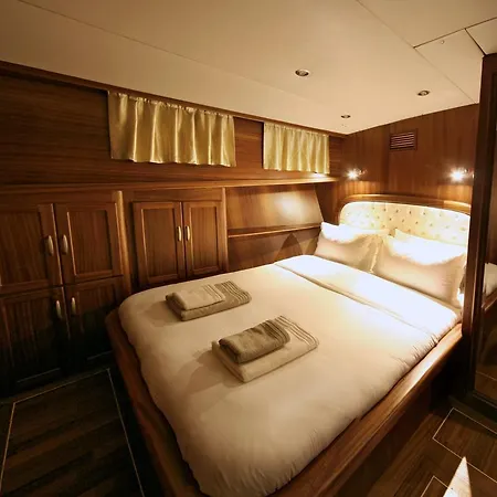 Hotel en barco Boat Onelli Bodrum