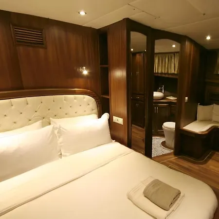 Boat Onelli *